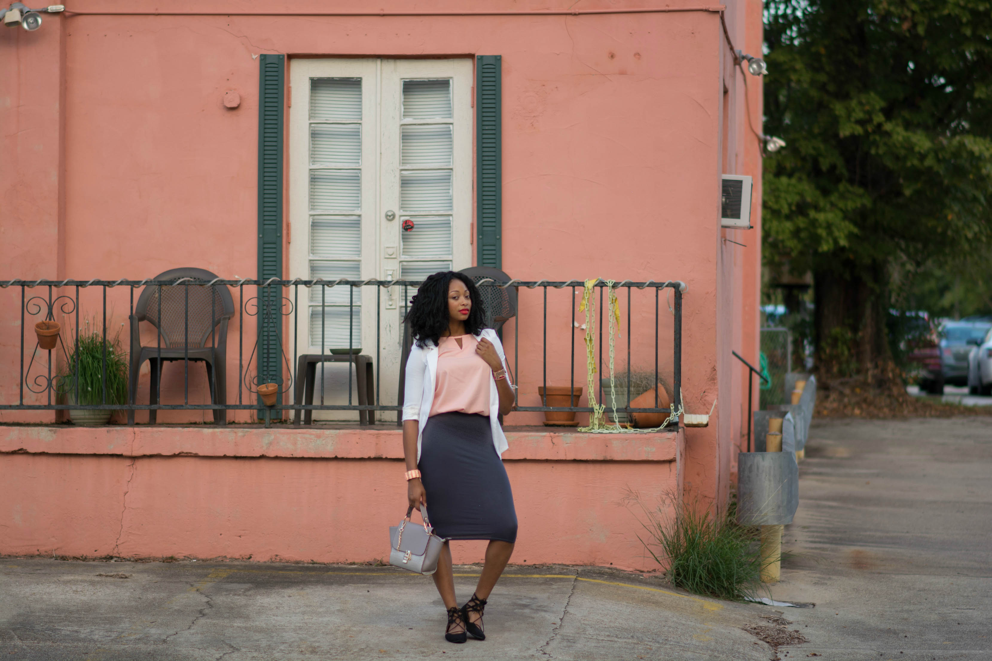 how-to-wear-a-short-dress-in-the-office